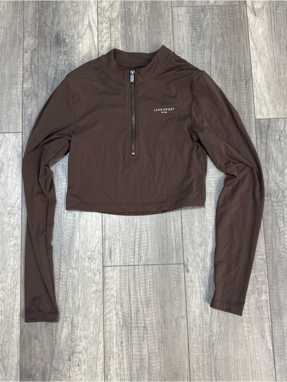 LSKD Sport Women's Chocolate Brown Cropped Zip-Front Top
